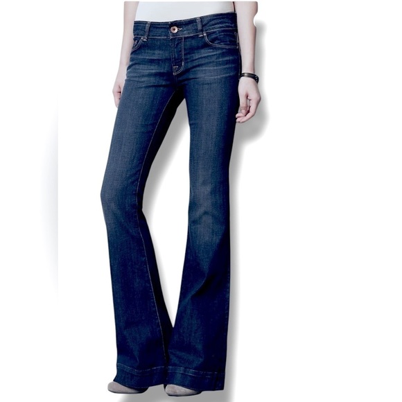 J Brand Denim - J BRAND Lovestory High Waist Flare Leg Jeans Size 26 Color 70’s Infl…Grunge